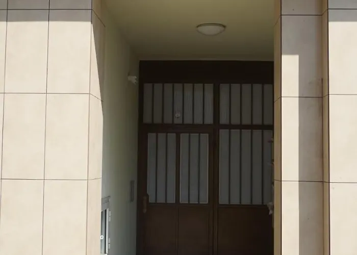 Bright, Comfortable And Cozy Apartment *