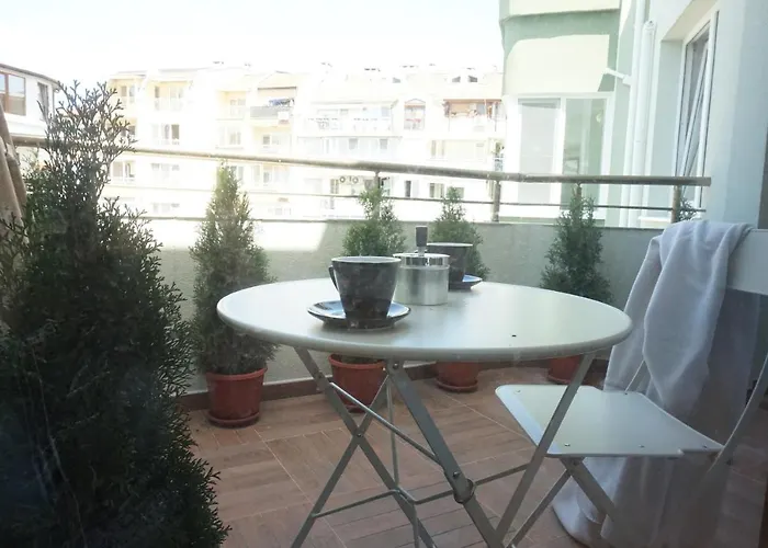 Bright, Comfortable And Cozy ブルガス